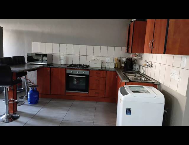 3 BEDROOM APARTMENT FOR SALE IN BRAKPAN NORTH